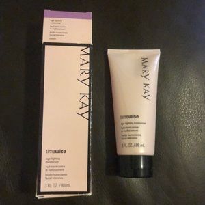 Mary Kay Timewise Age-Fighting Moisturizer